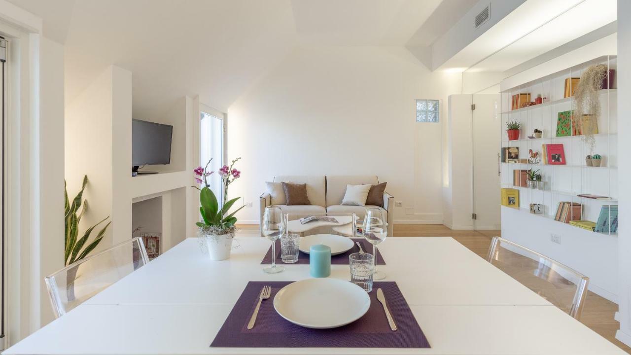 Stunning View Apartment ミラノ エクステリア 写真