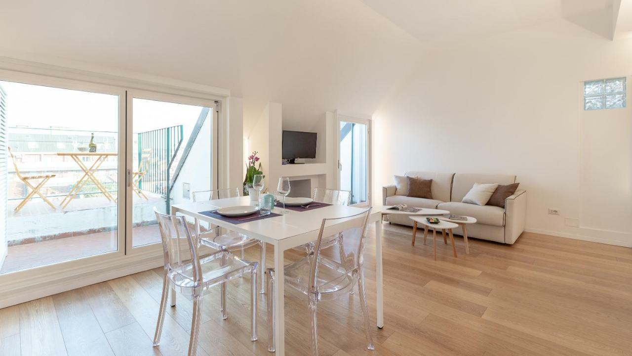 Stunning View Apartment ミラノ エクステリア 写真